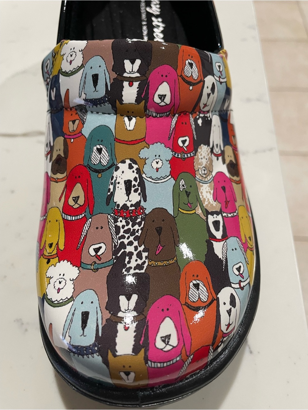 Easy Street‎ Dog Print Clogs Womens Multi Color Slip On Shoes Comfort